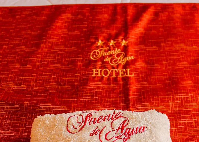 Fuente De Agua Hotel